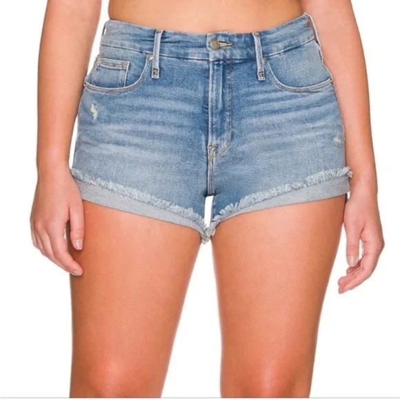 GOOD AMERICAN GOOD CURVE SHORT DISTRESSED DENIM size 6/28 - Picture 1 of 4